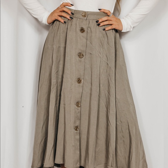 NEW // Button Up Skirt - Taupe - Picture 4 of 5